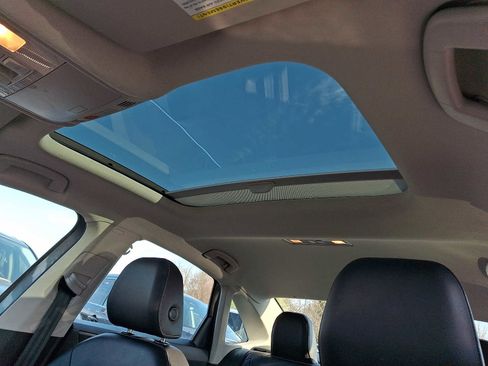 Used 2019 Volkswagen Jetta SEL Premium image 12