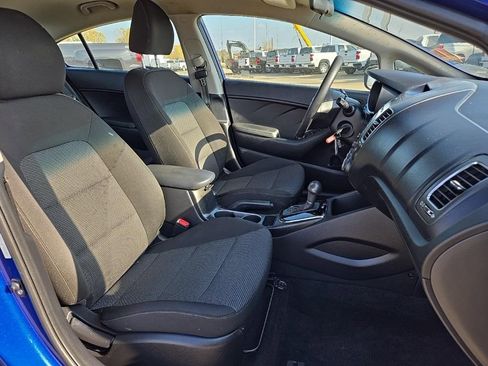 Used 2017 Kia Forte LX image 18