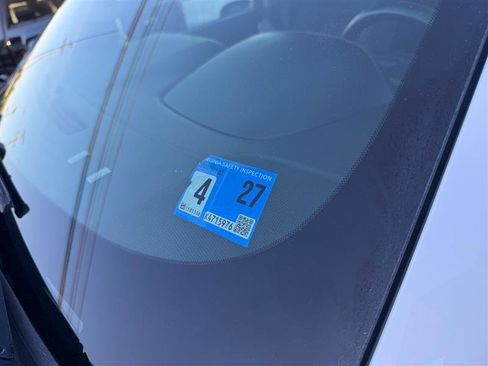 Used 2017 GMC Sierra 1500 SLE w/ SLE Value Package image 10