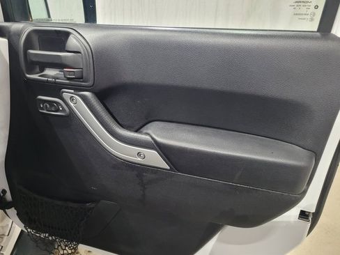 Used 2016 Jeep Wrangler Unlimited Sahara w/ Dual Top Group image 51