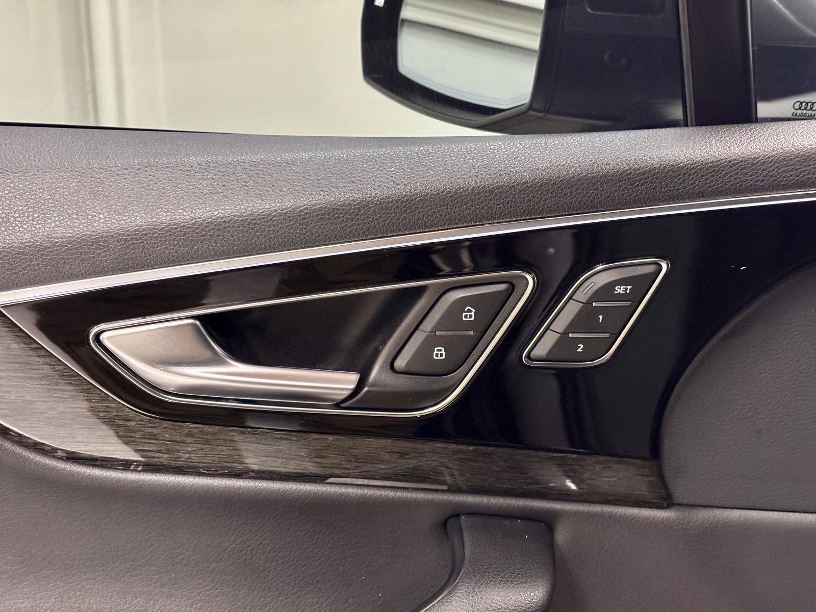 Used 2019 Audi Q7 3.0T Premium Plus w/ Premium Plus Package AWD/4WD image 15