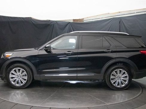 Used 2022 Ford Explorer Limited image 9