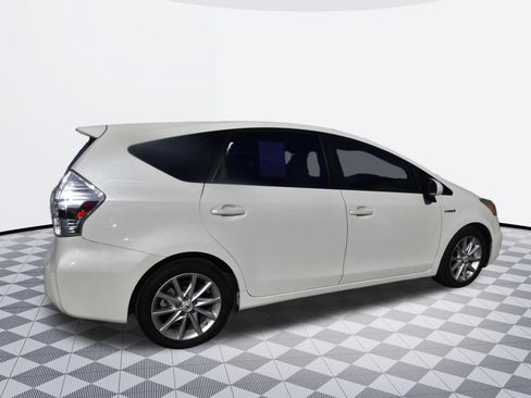 Used 2012 Toyota Prius V Five FWD image 5