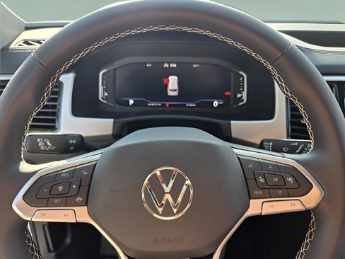 Used 2022 Volkswagen Atlas SE FWD image 21