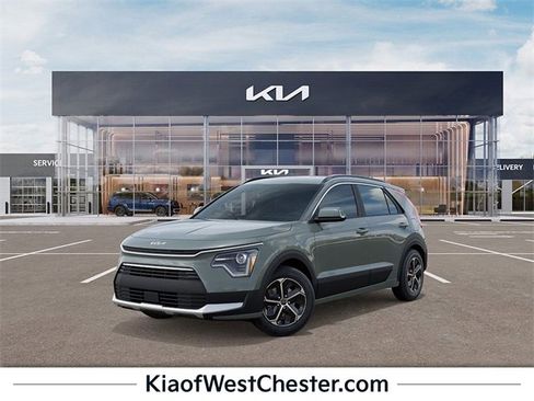 New 2025 Kia Niro EX image 1