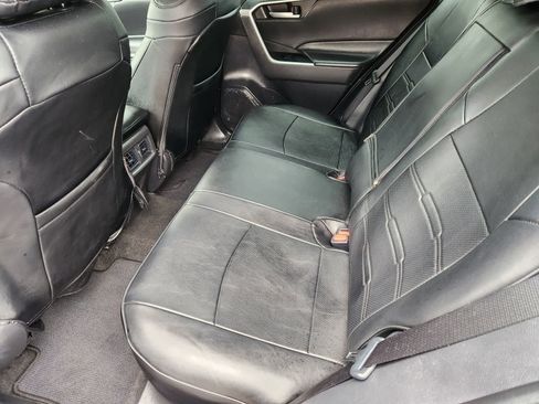 Used 2025 Toyota RAV4 XLE w/ Convenience Package FWD image 31