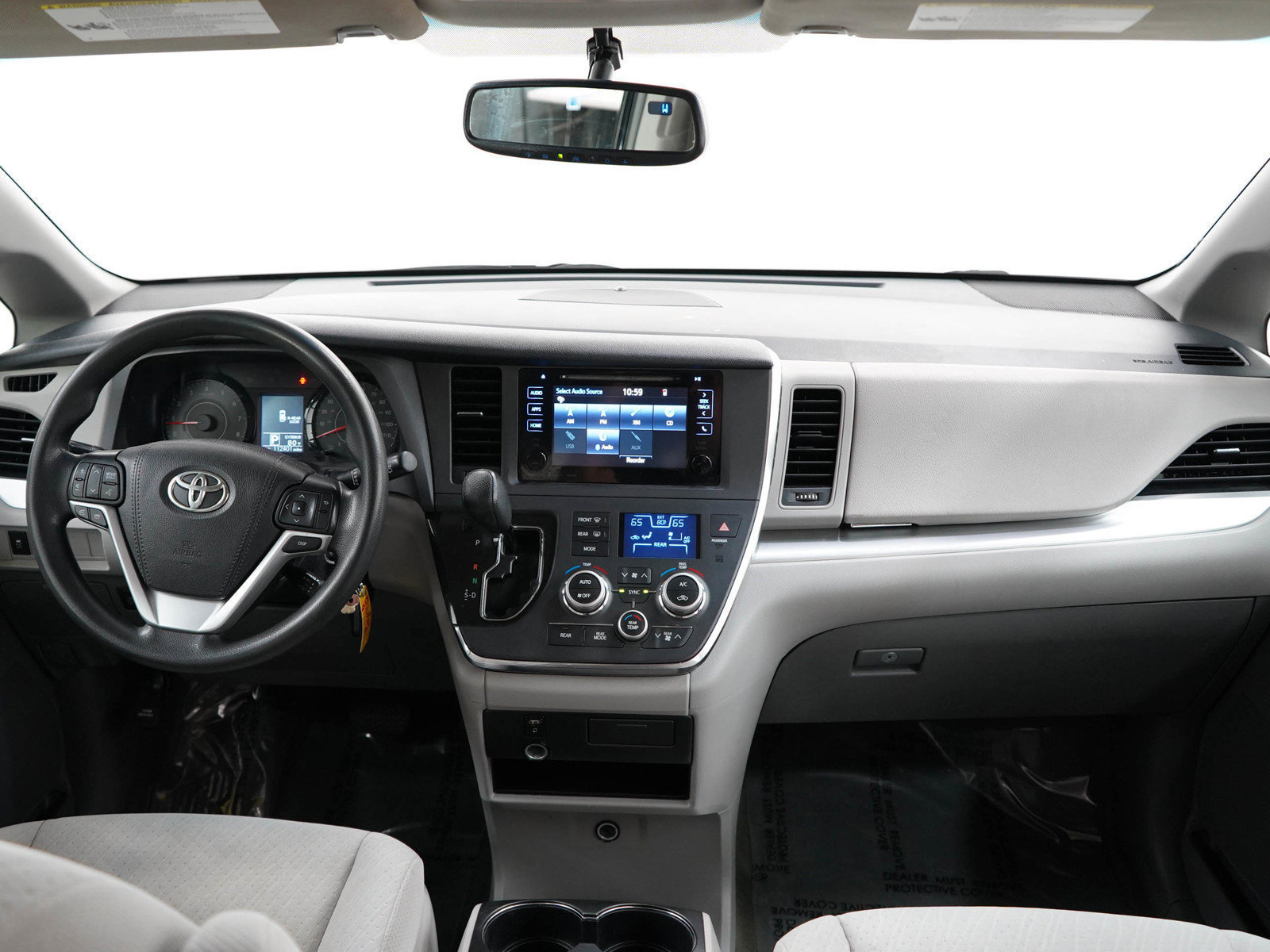 Used 2017 Toyota Sienna LE FWD image 15
