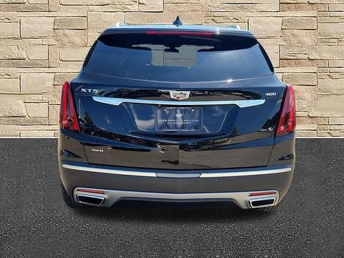 Certified 2022 Cadillac XT5 Premium Luxury AWD/4WD image 5