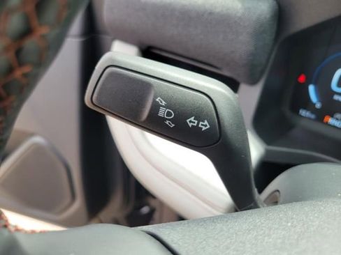 New 2025 Ford Explorer Active w/ Active Comfort Package image 19