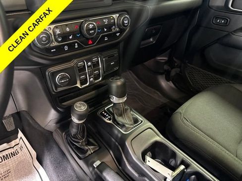 Used 2021 Jeep Wrangler Unlimited Sahara w/ Cold Weather Group AWD/4WD image 19