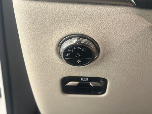 Certified 2026 Mercedes-Benz GLC 300 4MATIC image 7