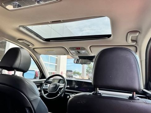 Used 2023 Kia Telluride S w/ S Sunroof Package FWD image 27