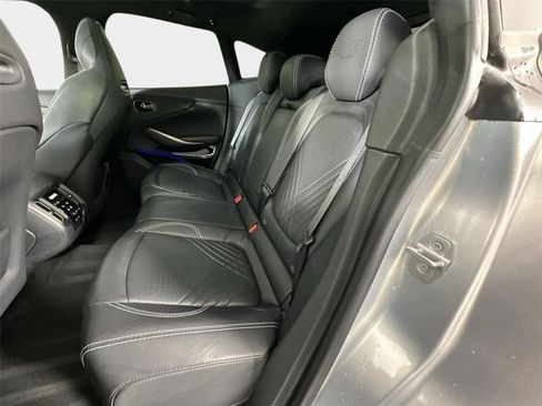 Used 2023 Aston Martin DBX AWD/4WD image 23
