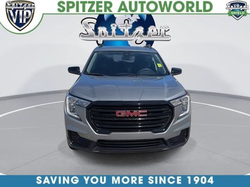 Used 2023 GMC Terrain SLE w/ Elevation Edition FWD image 3