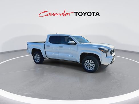 Certified 2024 Toyota Tacoma SR5 image 2