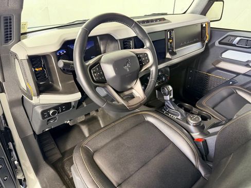 Used 2023 Ford Bronco Badlands AWD/4WD image 30