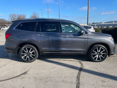 Used 2019 Honda Pilot Touring image 6