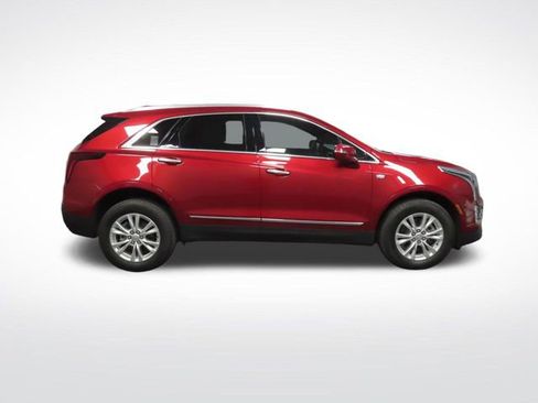 Certified 2024 Cadillac XT5 Luxury image 7