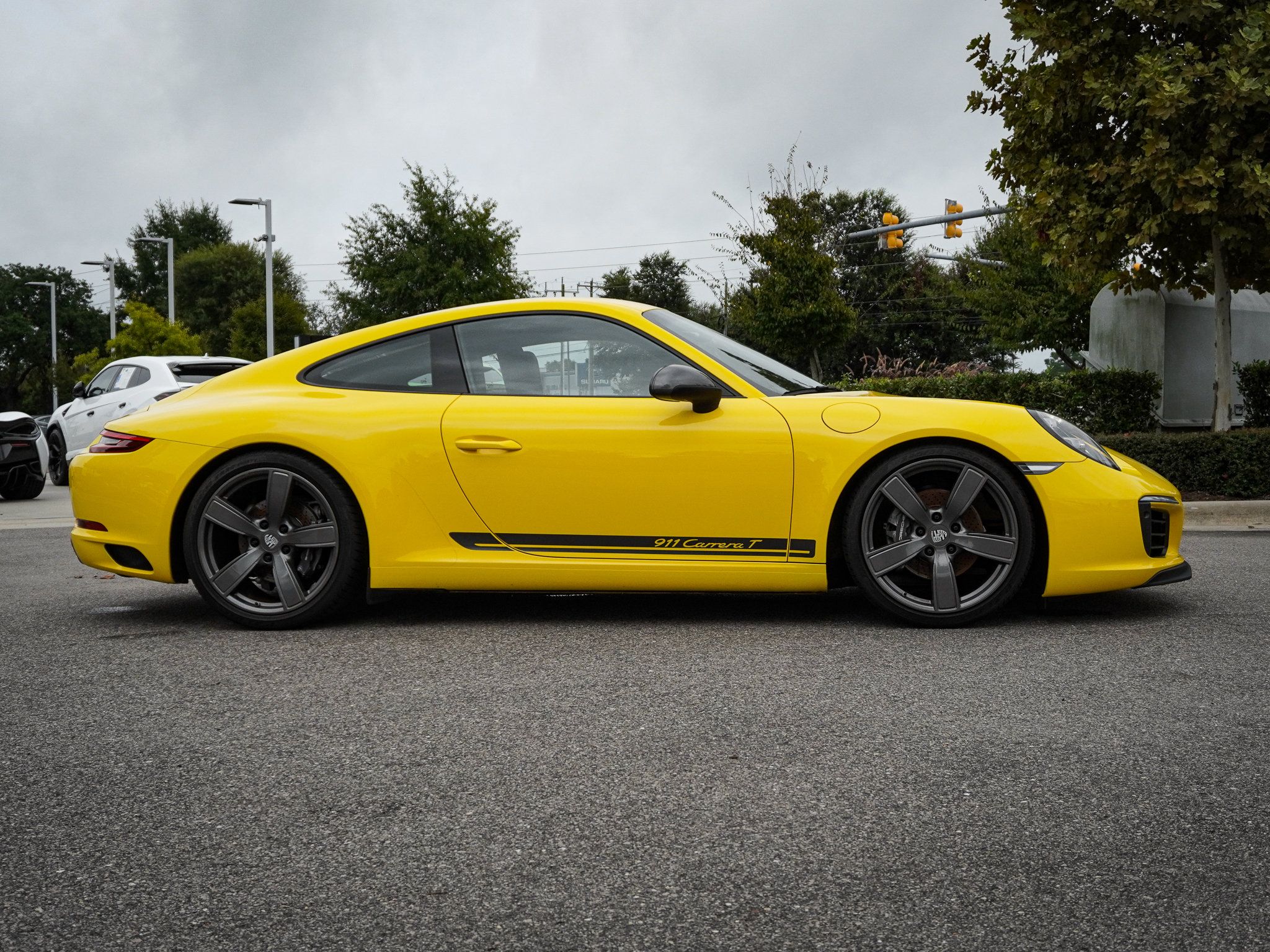 Used 2018 Porsche 911 Carrera T RWD image 12