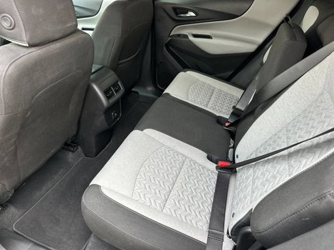 Used 2023 Chevrolet Equinox LS AWD/4WD image 11