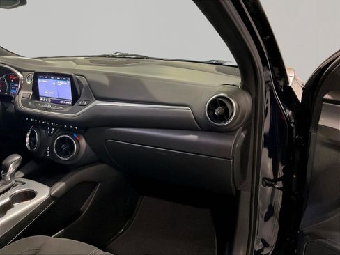 Used 2020 Chevrolet Blazer LT FWD image 26