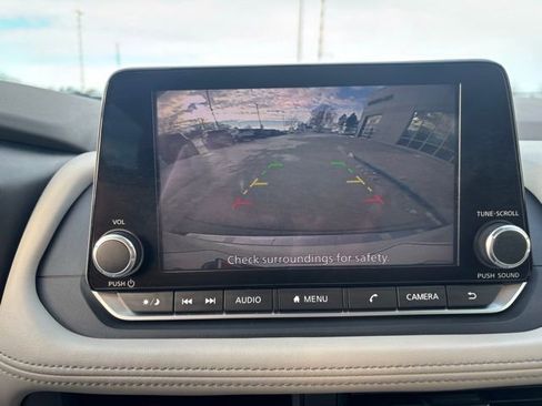 Used 2023 Nissan Rogue SV image 20