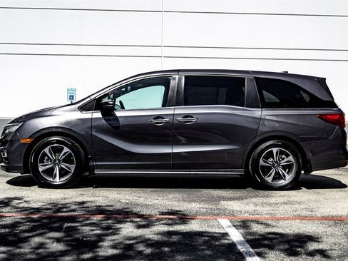 Used 2018 Honda Odyssey Touring image 8