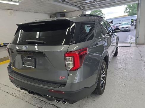 Certified 2023 Ford Explorer ST AWD/4WD image 5