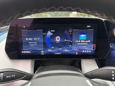 Certified 2025 Chevrolet Equinox EV LT FWD image 13