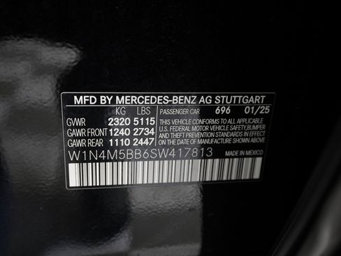 Used 2025 Mercedes-Benz GLB 35 AMG 4MATIC image 34