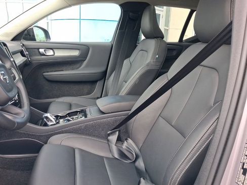 Used 2026 Volvo XC40 B5 Plus AWD/4WD image 20