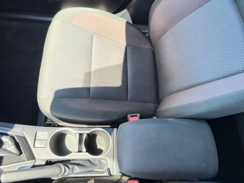 Used 2018 Toyota Corolla LE FWD image 14
