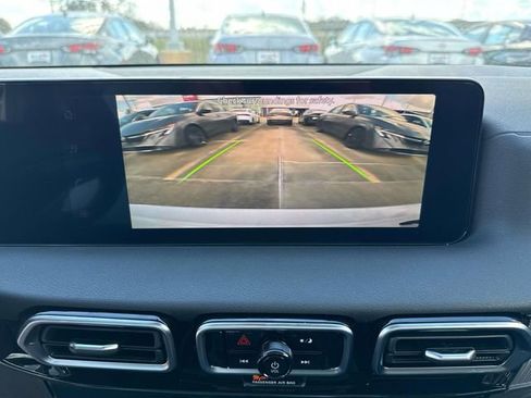 New 2026 Nissan Sentra SV w/ SV Convenience Package FWD image 30