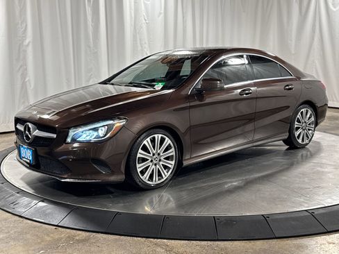Used 2018 Mercedes-Benz CLA 250 4MATIC image 1