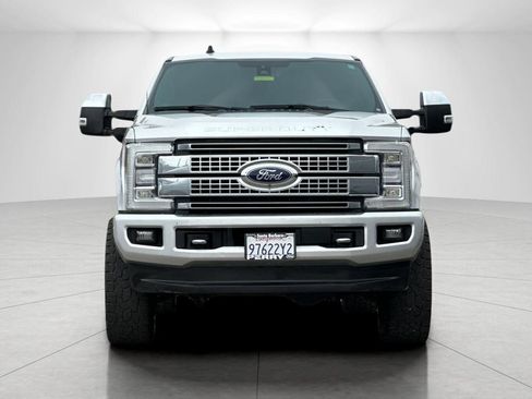 Used 2019 Ford F250 Platinum w/ Platinum Ultimate Package AWD/4WD image 8