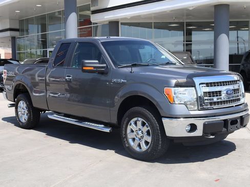 Used 2014 Ford F150 XLT w/ XLT Chrome Package AWD/4WD image 8