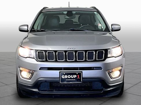 Used 2021 Jeep Compass Latitude FWD image 4