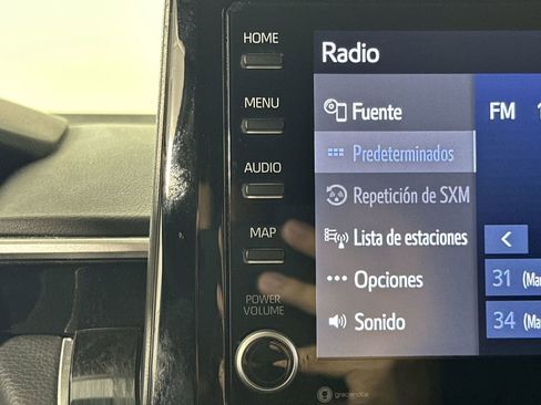 Used 2022 Toyota Corolla LE FWD image 18