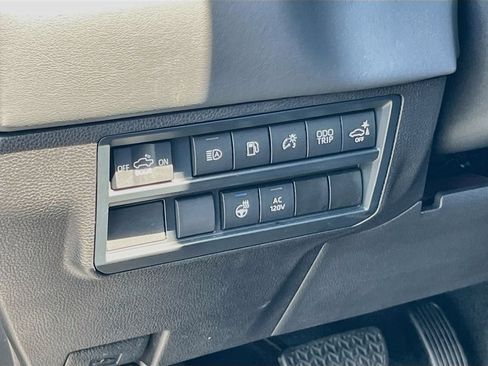 Used 2024 Toyota Tundra Platinum AWD/4WD image 10