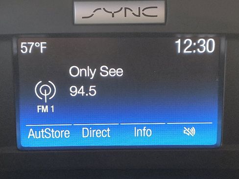 Used 2017 Ford Escape SE w/ SE Sport Appearance Package image 25