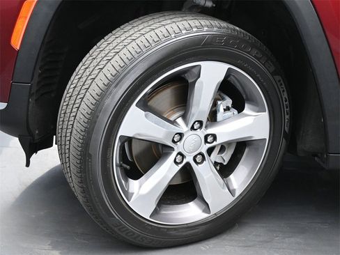 Used 2021 Jeep Grand Cherokee L Limited image 29