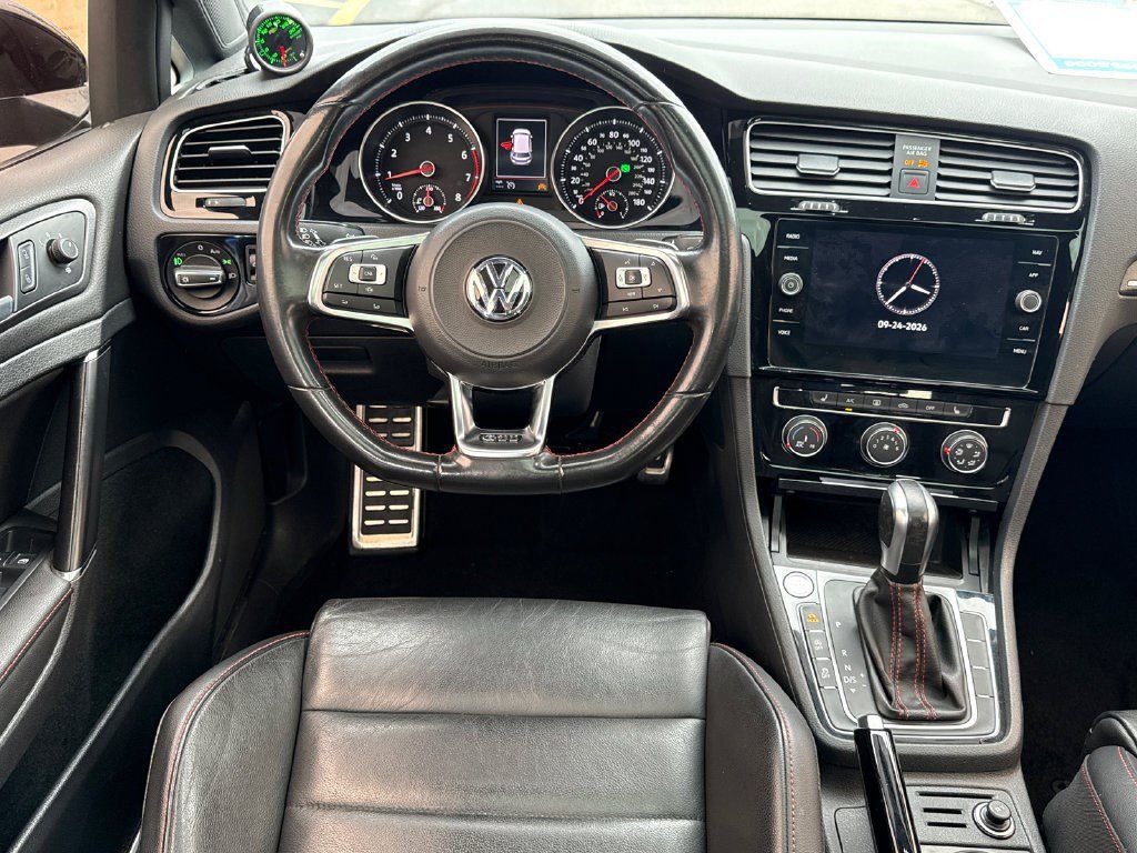 Used 2021 Volkswagen GTI SE FWD image 17