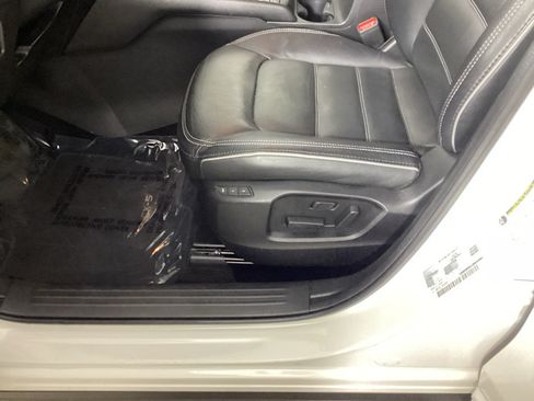 Used 2025 MAZDA CX-5 AWD 2.5 S w/ Preferred Package image 16