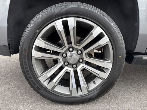 Used 2020 GMC Yukon XL Denali w/ Denali Ultimate Package image 13