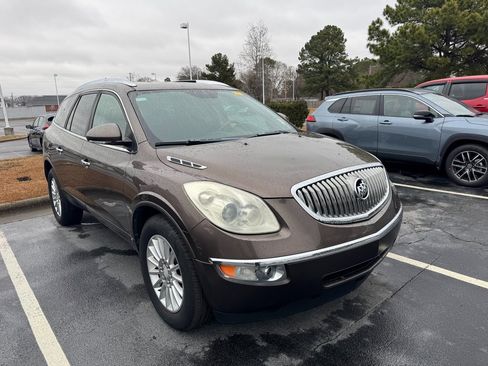 Used 2010 Buick Enclave CX w/ Driver Confidence Package image 1