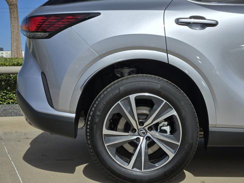 Certified 2026 Lexus RX 350h w/ Cold Area Package image 6