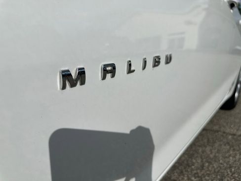 Used 2024 Chevrolet Malibu LT FWD image 11