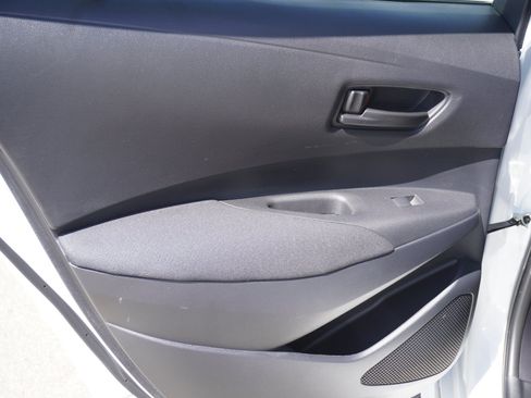 Used 2024 Toyota Corolla LE FWD image 11