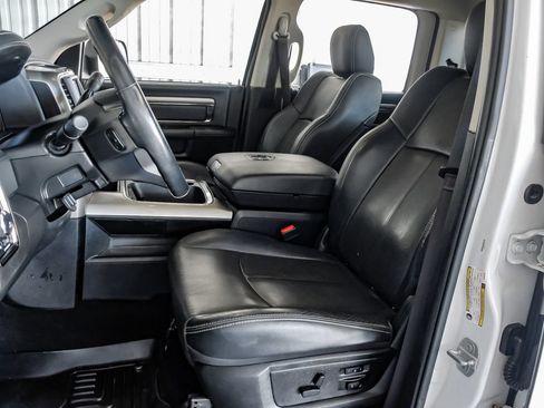 Used 2018 RAM 2500 Laramie w/ Sport Appearance Group AWD/4WD image 28