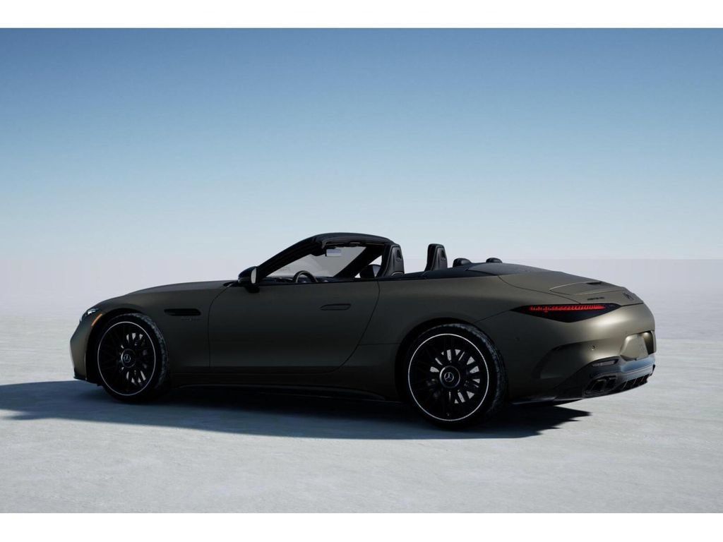 Used 2025 Mercedes-Benz SL 63 AMG 4MATIC image 31